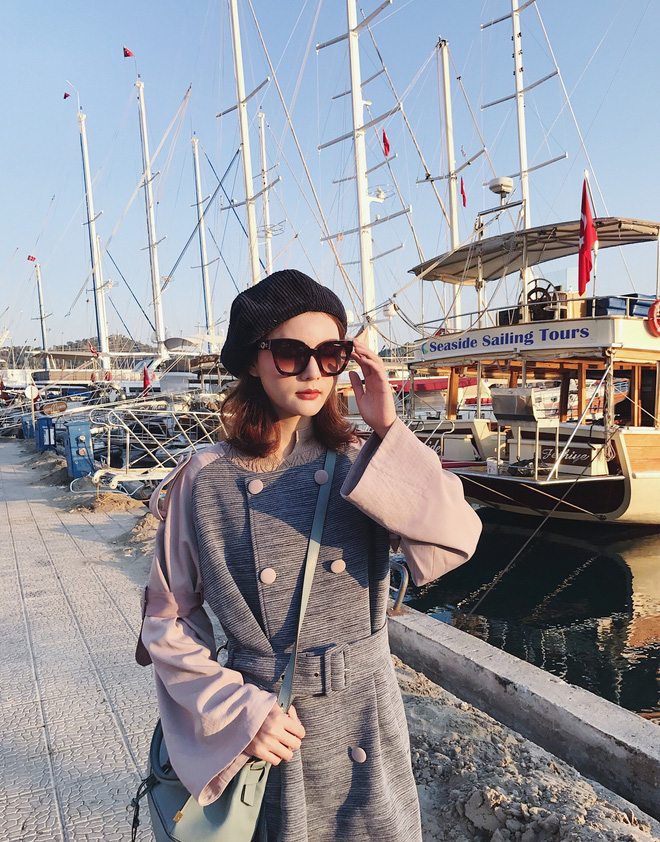 Những màn thiên nga hóa vịt xấu xí chỉ bởi vì quên mở ứng dụng làm đẹp của các hot girl Trung Quốc Những màn thiên nga hóa vịt xấu xí chỉ bởi vì quên mở ứng dụng làm đẹp của các hot girl Trung Quốc
